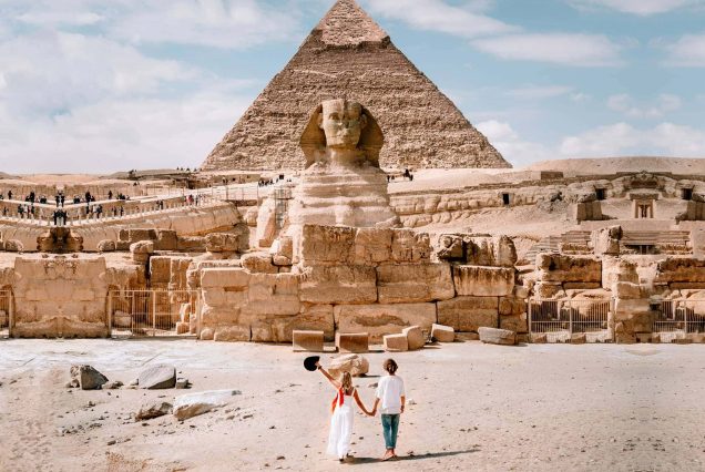 2 Days Tour: Discover Giza Pyramids & Cairo Museums